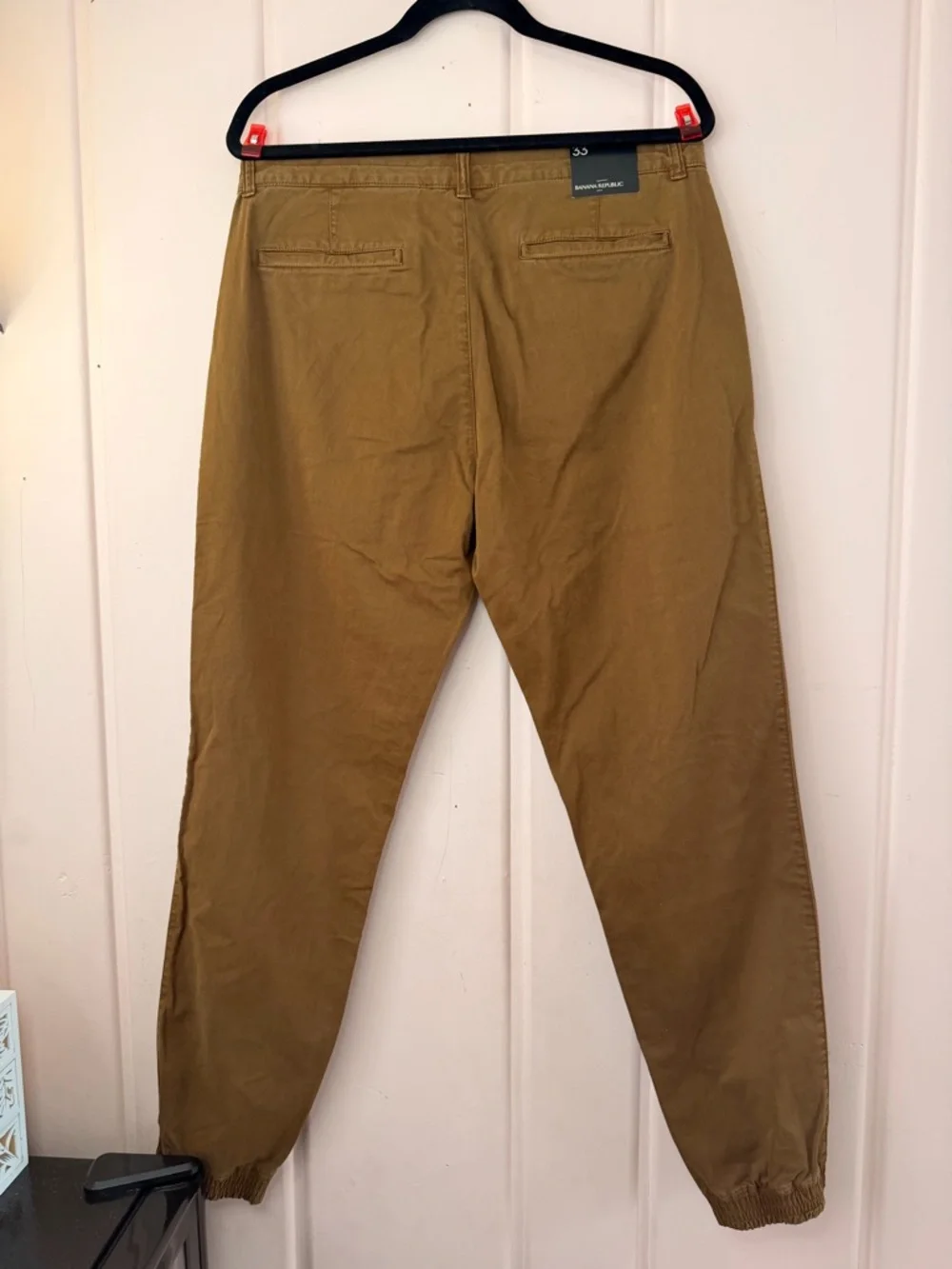 Banana Republic Tan Brown Men's Chinos with Elastic Cuff sz33